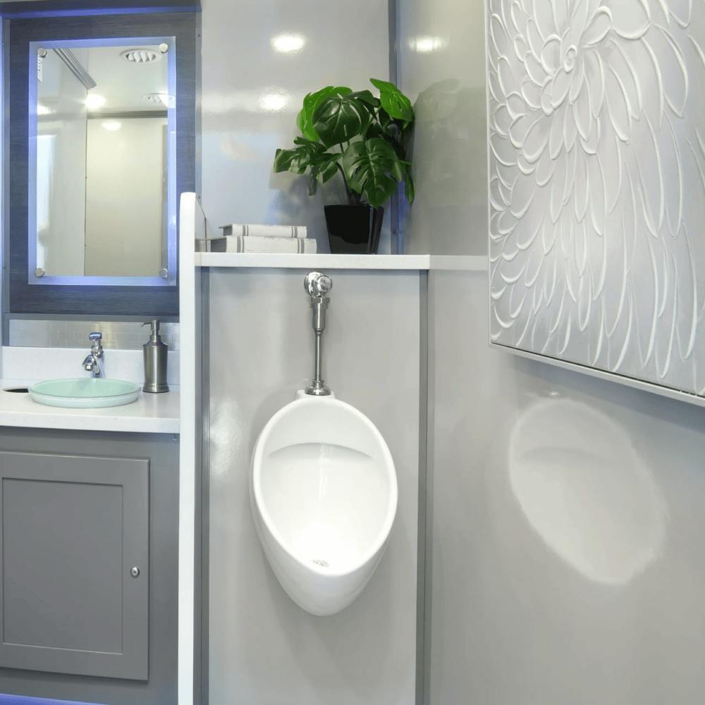 Condo Trailer Urinal