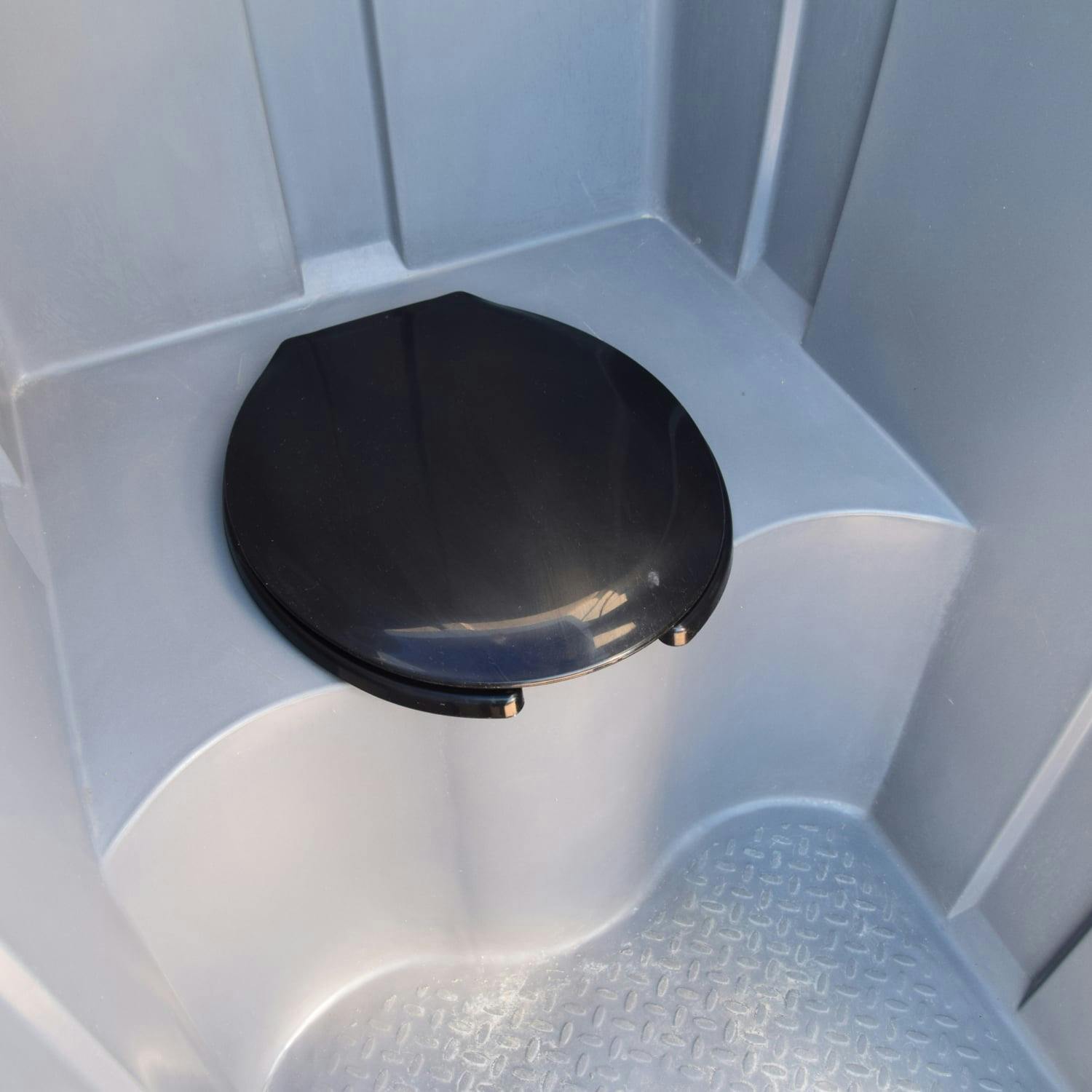 PortaLift seat with closed lid